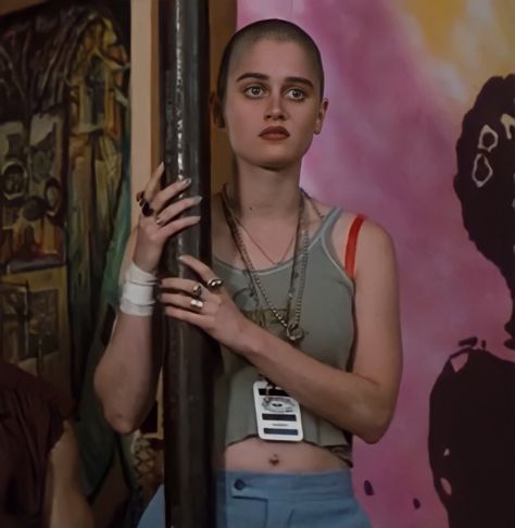 Deb Empire Records, Debra Empire Records, Empire Records Outfits, Empire Records Aesthetic, Empire Records Movie, Film Portfolio, Records Aesthetic, The Flying Nun, Iconic Movie Characters