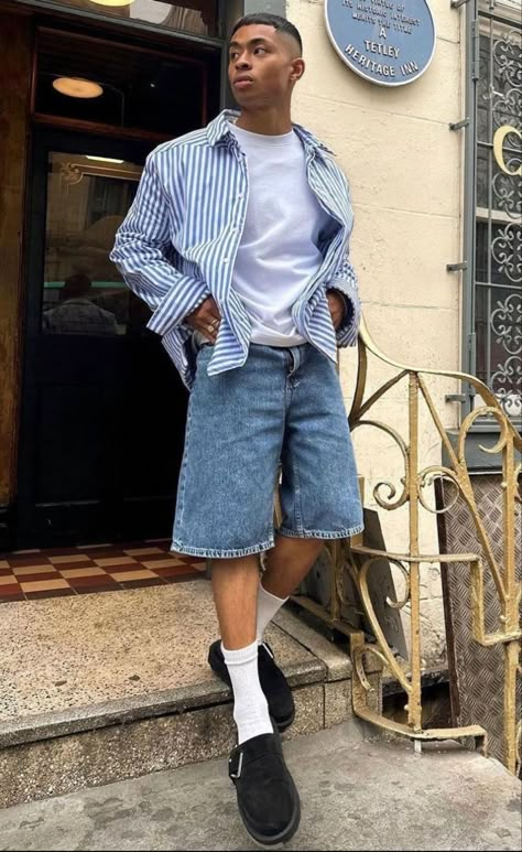 Jeans Shorts Outfit Men, Jean Shorts Men Outfit, Shorts Men Outfits, Layering Outfits Men, Mens Summer Streetwear, Mens Clothing Styles Summer, Man Fits, Inspi Outfit, Fashion School Outfits