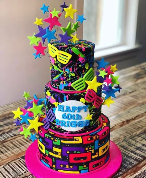 Rave Cake Ideas, Rave Cake, Tortas Neon Party, 80s Cake Ideas, Neon Birthday Cakes, Neon Cakes, Disco Cake, 80s Party Decorations, 80s Birthday Parties