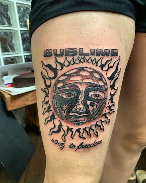 Sublime Back Tattoo, Sublime Tattoo, Tattoo Skin, Pretty Ear Piercings, Tattoos For Black Skin, Knee Tattoo, Jewelry Tattoo, Boy Tattoos, Big Boy