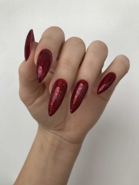 Embrace March 2024 with Chic Nails: Almond, Square & Bright Ideas Dark Red Nails With Glitter, Chic Nails Almond, Red Glittery Nails, Red Almond Shaped Nails, Glitter Red Nails, Red Nails With Glitter, Red Glitter Nails, Christmas Nails 2023, Red Nails Glitter