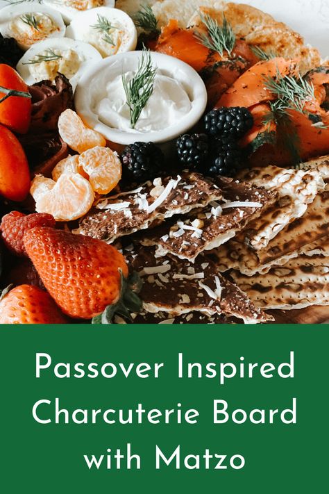 Passover Fruit Platter, Last Supper Charcuterie Board, Kosher Charcuterie Board Ideas, Passover Charcuterie Board, Kosher Charcuterie Board, Passover Sedar, Sabbath Dinner, Fondue Dinner Party, Passover Recipes Dinner