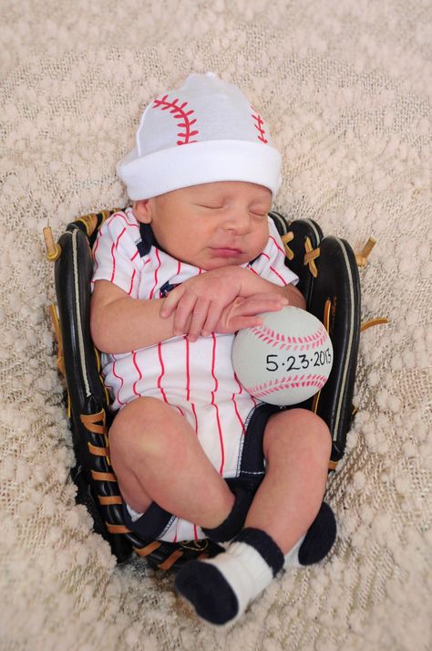 Newborn boy Baseball Nursery Baby Boy, Newborn Boy Photography Ideas, Newborn Boy Photography, Baby Boy Newborn Pictures, Boy Photo Shoot, Newborn Photography Boy, Baby Pictures Newborn, Baby Photoshoot Boy, Baby Boy Pictures