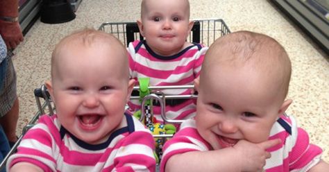 . Multiples Baby, Triplet Babies, Cute Twins, Twin Babies, Baby Play, Funny Babies, Baby Pictures, Baby Fever, Baby Love