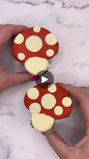 Mario Cupcakes, Red Buttercream, Bug Cupcakes, Rachel Lindsay, Fondant Recipe, Wilton Cake Decorating, Amazing Food Decoration, Wilton Cakes, Cake Walk