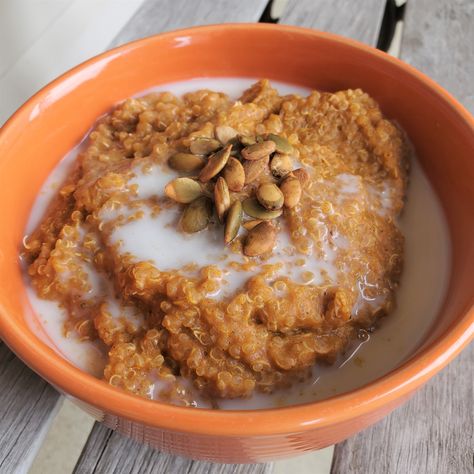 Quinoa Pumpkin, Pumpkin Porridge, Instant Pot Pumpkin, Instant Pot Quinoa, Pumpkin Quinoa, Quinoa Porridge, Hawaiian Dishes, Quinoa Breakfast, Porridge Recipes