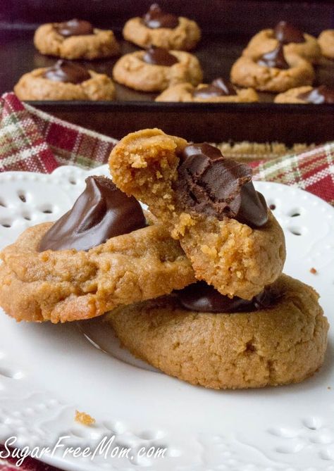 Peanut Butter Blossoms | Low Carb | Gluten Free | Sugar Free Easy Low Carb Meals, Peanut Butter Blossoms Recipe, Galletas Keto, Low Carb Cookies Recipes, Low Carb Christmas, Butter Blossoms, Low Carb Holiday, Classic Peanut Butter Cookies, Low Carb Meals