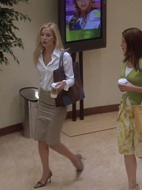 Kate Hudson Outfits 2000s, Early 2000s Office Fashion, 90s Office Wear, Pencil Skirt Outfits Aesthetic, 2000s Corporate Aesthetic, 90s Office Outfit, 00s Office Fashion, 90s Office Core, 2000s Office Aesthetic