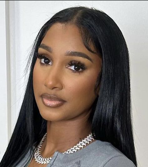 Bernice Burgos, Brown Skin Makeup, Black Goddess, Work Hairstyles, How Old, Girls Makeup, Brown Skin, Skin Makeup, Hair Looks