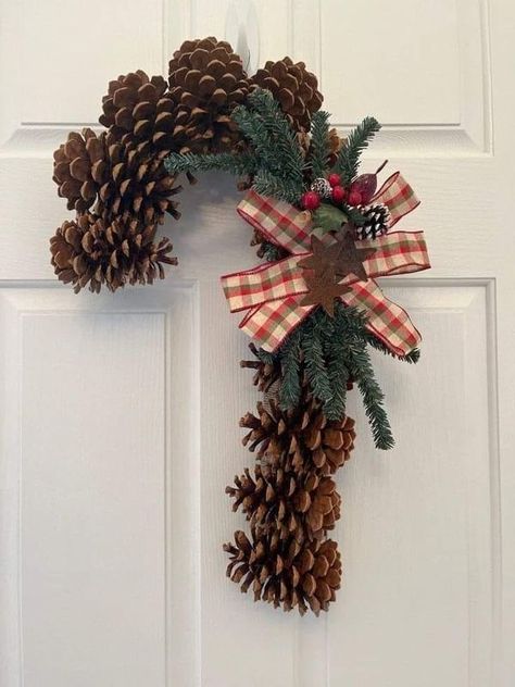 Candy Cane Wreath Diy, Pine Cone Christmas Decorations, Dollar Store Christmas Decor, Pinecone Crafts Christmas, Candy Cane Decorations, Pine Cone Christmas Tree, Christmas Pine Cones, Candy Wreath, Candy Cane Wreath