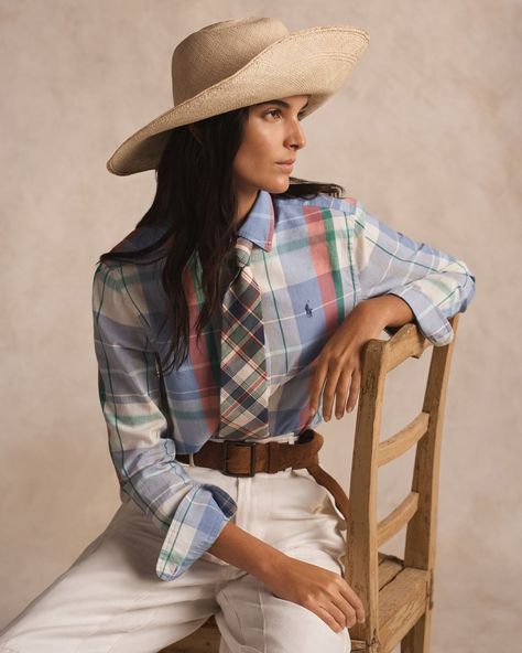 Ralph Lauren Summer Style, Ralph Lauren Women Outfits, Polo Ralph Lauren Women Outfits, Ralph Lauren Summer, Ralph Lauren Looks, Mountain Outfit, Summer Plaid, Polo Women, White Linen Pants