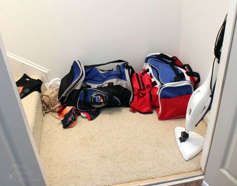 Gym Bag Storage Ideas, Gym Bag Storage, Baseball Bag Storage Ideas, Sports Bag Storage, Sports Bag Organization, Sports Bag Storage Ideas, Sports Gear Storage, Badminton Bag, Sports Equipment Storage