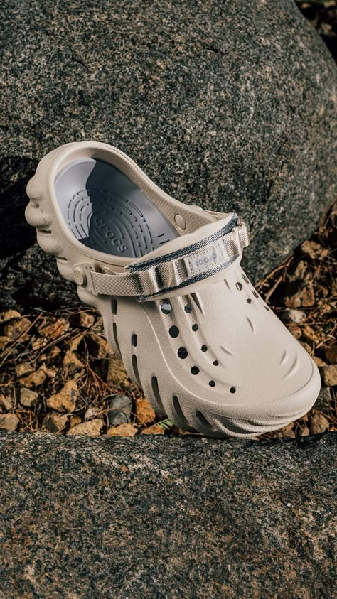 Crocs Aesthetic Outfit Men, Crocs Aesthetic Outfit, Crocs Outfit Men, Nike Crocs, Men Crocs, Fancy Items, Footwear Photography, Crocs For Men, Crocs Outfit