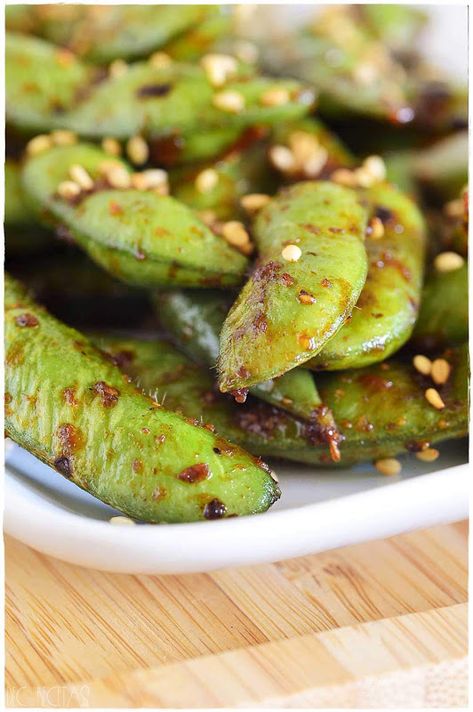 Edamame sazonadas con soja y kimchi decorecetas Seasoned Edamame Recipe, Edamame Recipes, Power Snacks, Spinach Pasta, Carb Diet, Edamame, Rice Bowls, No Carb Diets, Food App