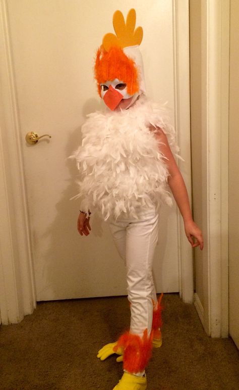 Chicken Outfit, Chicken Costume, Chicken Costumes, Diy Costumes Women, Bird Costume, Halloween Costume Contest, Chicken Diy, Easy Halloween Costumes, Family Halloween Costumes