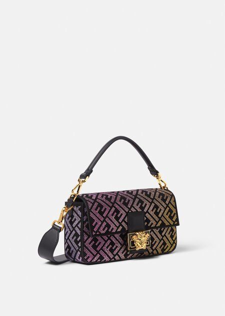 Versace Bag, Medium Handbags, Versace Collection, Donatella Versace, Versace Bags, Fendi Baguette, Designer Shoulder Bags, Medium Tote, Gianni Versace