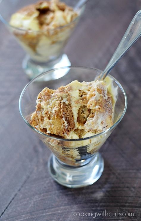 Creamy, delicious, and full of flavor make this Amaretto Tiramisu the perfect dessert. Amaretto Tiramisu Recipe, Almond Tiramisu Recipe, Lemon Curd Puff Pastry, Almond Tiramisu, Amaretto Recipes, Amaretto Tiramisu, Tiramisu Recipes, Puff Pastry Tarts, Puff Pastry Tart