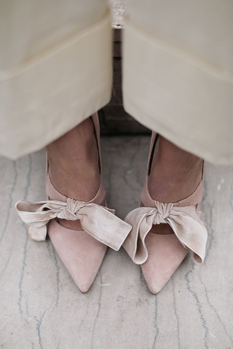 The cutest velvet pink bows // Fashion details on Atlantic-Pacific Feminine Heels With Bow, Feminine Bow Heels, Pink Heels With Satin Bow For Wedding, Pink Bow Flats, Pink Velvet Shoes, Bows Fashion, Pink Velvet Bow Heels, Cowgirl Boots Wedding, Bow Fashion