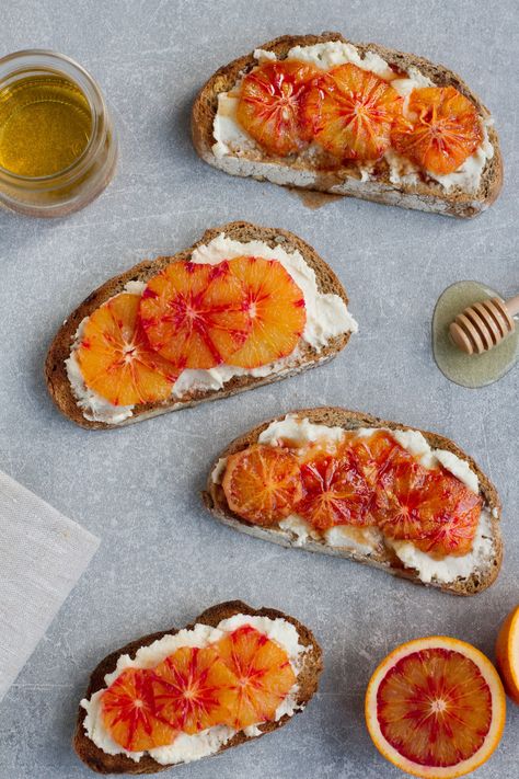 Breakfest Ideas, Toast With Cream Cheese, Blood Orange Recipes, Toast Recipe Breakfast, Fruit Toast, Orange Breakfast, Orange Season, Ricotta Toast, Birthday 2023