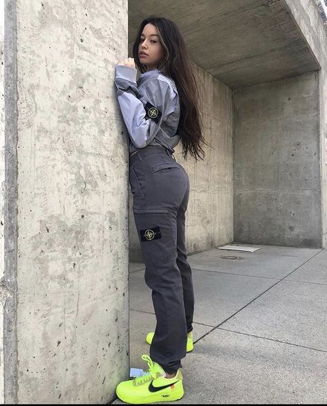 Stone Island Outfit, Sally Cinnamon, Island Women, Anatomy References, Stone Island Clothing, Island Outfit, Neon Outfits, Bike Style, Italian Outfits