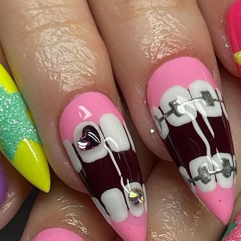 Groovy Nails by Bea 🌼 on Instagram: "MY SHINY TEETH & ME 🦷 inspo via the greats @rebeccapaintsnails & @tengoku_nails 💓 #nailart #nailsofinstagram #nailspo #naildesign #nailtech #explorepage #explore #longnails #detroitnails #detroit #michigannails #handpaintednails #apresgelx #apresnails #gelnails #gelxnails #halloweennails #sugarednails" Teeth Nail Art, Long Funky Nails, Teeth Nails Art, Tyler The Creator Nails, Shiny Teeth, Groovy Nails, Fur Nails, Teeth Nails, Nail Sunny