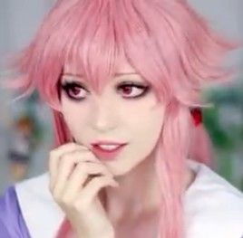 Yuno Gasai Makeup, Yuno Gasai Hairstyle, Yuno Cosplay, Yuno Gasai Cosplay, Future Diary, Yuno Gasai, Cosplay Inspo, Cosplay Kawaii, Wig Styling