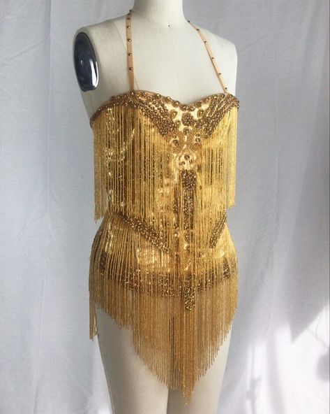 Showgirl Dance Costume, Gold Differ Costume, Gold Concert Outfit, 1920s Dance Costume, Flapper Dance Costume, Showgirl Outfit, Fringe Burlesque Costume, Black And Gold Jazz Costume, Gold Burlesque Costume