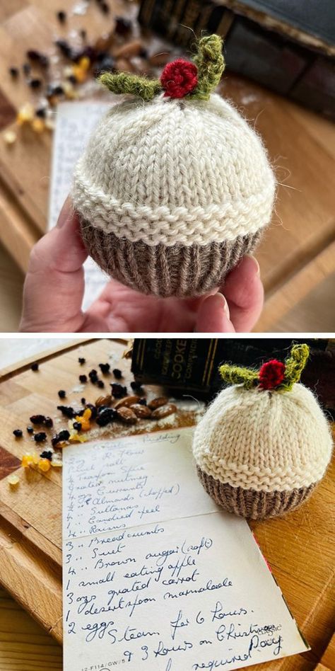 Christmas Pudding Knitting Patterns Free, Knit Decorations, Knitting Patterns For Christmas, Knit Christmas Tree, Christmas Ornaments Decor, Crochet Christmas Garland, Christmas Knitting Projects, Knit Christmas Ornaments, Knitted Christmas Decorations