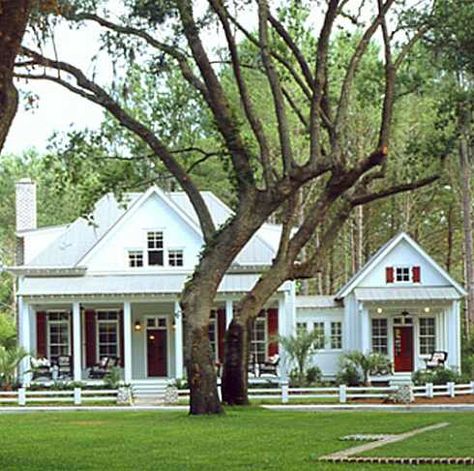 Southern Living Cottage, Pinterest House, Southern Living House Plans, Southern House Plans, Modern Farmhouse Exterior, Farmhouse Exterior, Cottage House Plans, Best House Plans, Farmhouse Plans