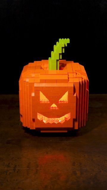 Hypno Motion on Instagram: "Halloween LEGO Pumpkin 🎃 If you like my animations you can support me on buymeacoffee, link in bio! #halloween #lego #halloweenpumpkin #pumpkin #legostopmotion #stopmotion #pumpkincarving #pumpkinhead #asmr #satisfying #legoideas" Halloween Legos, Halloween Lego Ideas, Pumpkin Lego, Lego Halloween Build, Halloween Lego, Lego Pumpkin, Lego Stopmotion, Lego Halloween, Pumpkin Head