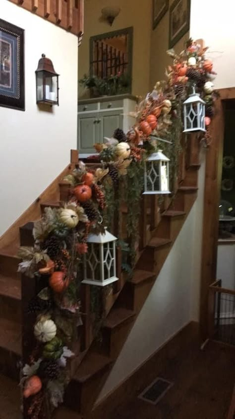 Fall Bannister Decor, Fall Outdoor Staircase Decor, Thanksgiving Staircase Decor, Fall Banister Decorations, Fall Staircase, Pumpkin Stair Decor, Fall Banister Decor, Autumn Staircase Decor, Fall Wedding Staircase Decoration