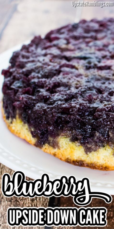 This delicious blueberry upside down cake is easy to make and delicious! - The cake is covered in caramelized blueberries that drip down into the batter and add blueberry flavor to every bite! #cakes #baking #blueberry #dessertrecipes #recipe #easy Blueberry Upside Down Cake, Resipi Kek, Blueberry Cake Recipes, Blueberry Desserts, Slow Cooker Desserts, Oreo Dessert, Blueberry Cake, Blueberry Recipes, Upside Down Cake