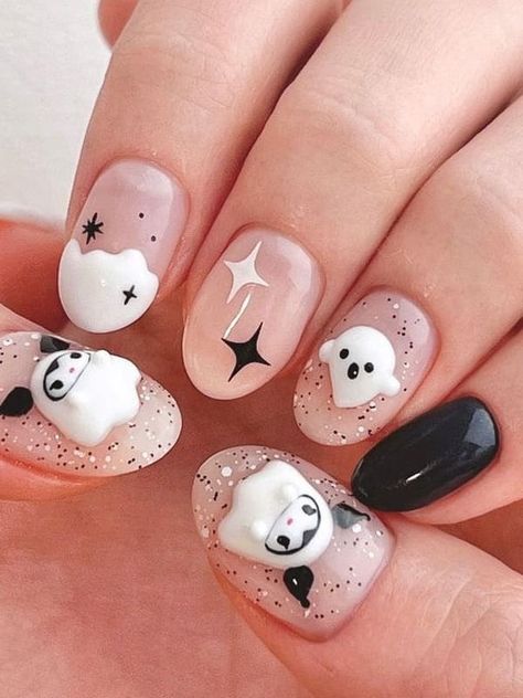 short Korean Halloween Nails: black and white Cute Korean Fall Nails, Halloween Theme Nails Short, Pink Gel X Nails Short, Korean Nails Fall, Japanese Halloween Nails, Halloween Korean Nails, Halloween Nail Art Short Nails, Short Nail Art Black, Korean Halloween Nails