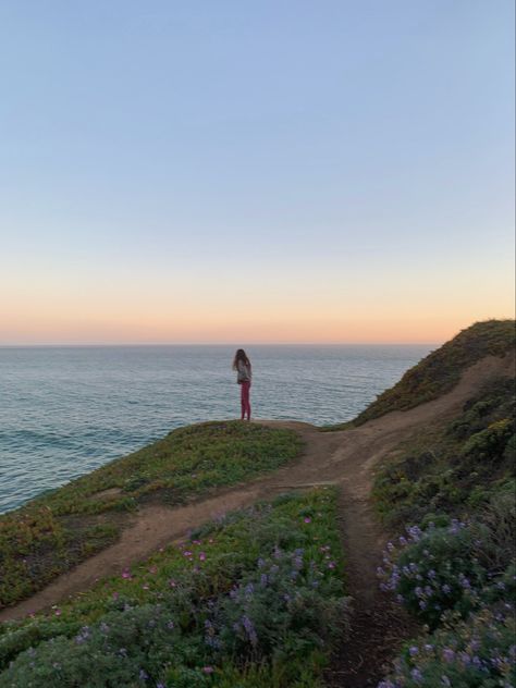 California Coast Road Trip Aesthetic, California Roadtrip Aesthetic, California Nature Aesthetic, Northern California Aesthetic Outfits, Oceanside California Aesthetic, Living In California Aesthetic, California Life Aesthetic, California Vibes Aesthetic, Northern California Aesthetic