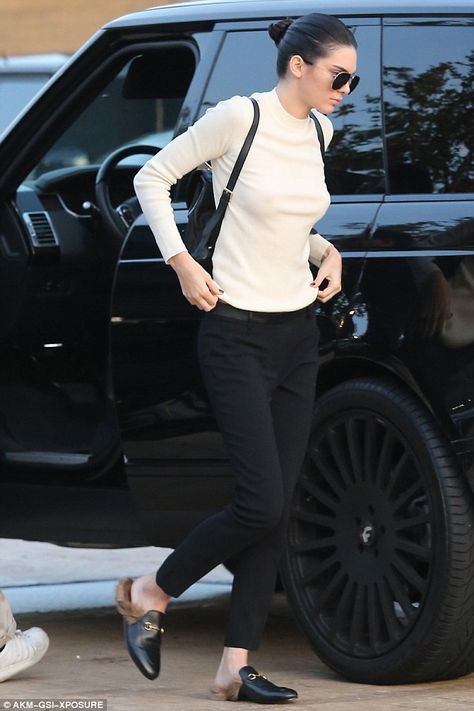 Despite their dubious connotations, the fur-lined loafer-cum-slipper is THE fashion must-have of the autumn. Kendall Jenner has been spotted wearing a pair Gucci Fur Loafers, Princetown Gucci, Stile Kendall Jenner, Mules Outfit, Style Kendall Jenner, Fur Loafers, Gucci Princetown, Loafers Outfit, Kendall Style