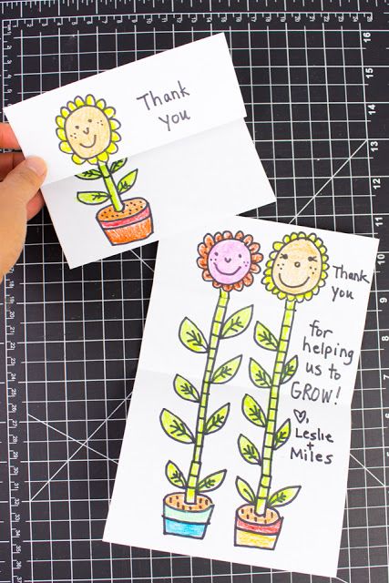 Classroom Thank You Card Ideas, Teachers Day Card Template Printable, Thank You Card Kindergarten, Kids Thank You Cards Diy, Teacher Appreciation Card Ideas, Handmade Teachers Day Cards, Appreciation Gifts Diy, Thank You Cards From Kids, Teacher Appreciation Gifts Diy