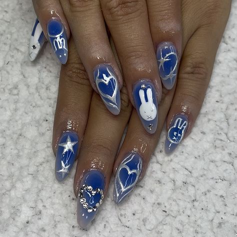 New Jean Nails, Newjeans Nails Inspired, Newjeans Nails Designs, Newjeans Inspired Nails, Txt Inspired Nails, Itzy Nails, Newjeans Nails, Kpop Idols Nails, Kpop Nails Inspired