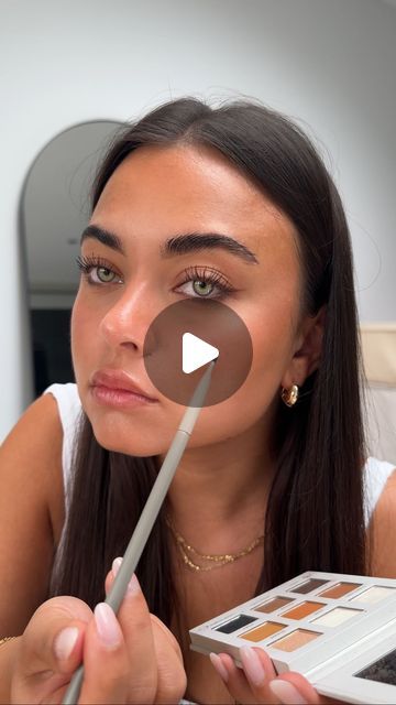 giorgina juanita on Instagram: "perfected my makeup routine for summer 🍓

products used:
@milkmakeup cloud glow 
@anastasiabeverlyhills beauty balm
@gigibeebeauty blending sponge, beeloved brow fix + candid cat eye palette
@saiebeauty dew bronze
@rhode pocket blush
@lancomeofficial teint idole concealer
@hudabeauty powder
@hourglasscosmetics mascara
@summerfridays lip butter balm

#makeuptutorial #grwm #naturalmakeup" Giorgina Juanita, My Makeup Routine, Lip Butter Balm, Heavy Makeup, Blending Sponge, Makeup Mistakes, Beauty Balm, Double Wear, Lip Butter