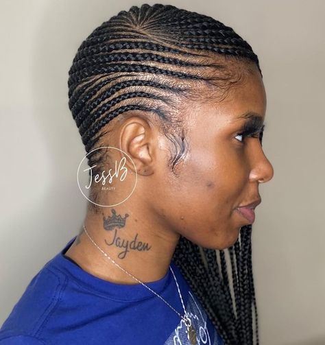 Side Cornrow Lemonade Braids Medium Size Braids, Beyonce Braids, Side Cornrows, Lemonade Braids Hairstyles, Lemonade Braids, Colored Braids, Hair Adviser, African Hair Braiding Styles, Small Braids