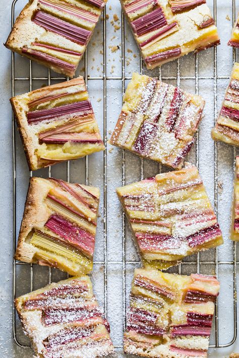 Lemon bars topped with fresh rhubarb and dusted with powdered sugar for an awesome summers dessert! Delicious Lemon Desserts, Fresh Rhubarb, Rhubarb Desserts, Lemon Dessert Recipes, Lemon Filling, Pastry Crust, Rhubarb Recipes, No Cook Desserts, Lemon Bars