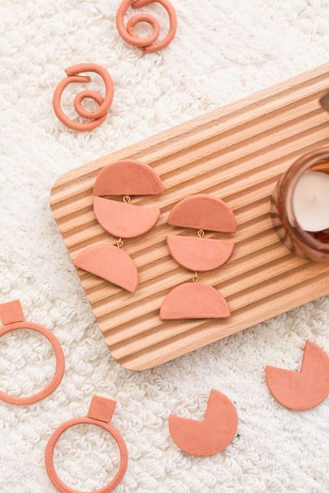 DIY Terracotta Air Dry Clay Earrings - Four Ways | Fall For DIY Dry Clay Earrings, Air Dry Clay Earrings, Clay Earrings Diy, Coral Pantone, Profitable Crafts, Big Statement Earrings, Diy Air Dry Clay, Blue Photography, Air Dry Clay Projects