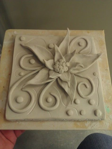 Flower Clay Tiles Design, Tile Relief Ceramics, Ceramics Relief Ideas, Tile Ceramic Ideas Art, Clay Tile Ideas Ceramic Art, Clay Relief Tiles Ideas, Ceramic Flower Tiles, Clay Tile Art Ideas, Clay Tiles Designs Easy