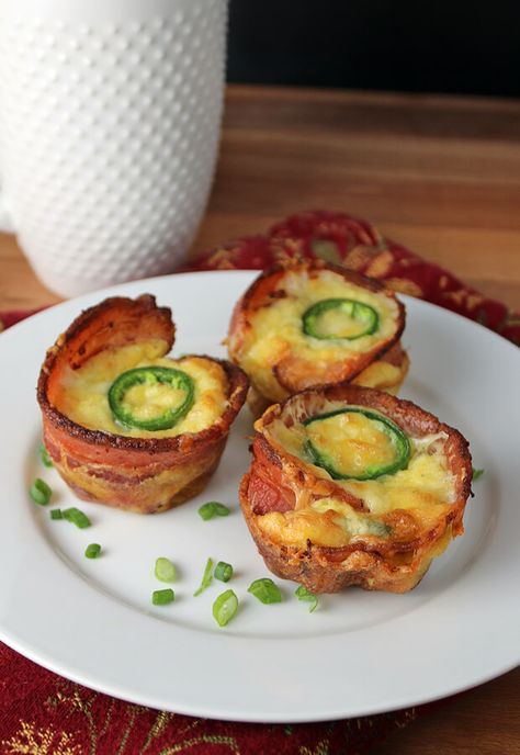 Jalapeno Popper Egg Cups | Ruled Me Egg Cups Recipe, Ketogenic Breakfast, Desayuno Keto, Overnight Oat, Jalapeno Popper, Low Carb Diets, Jalapeno Poppers, Low Carb Breakfast, Diet Keto