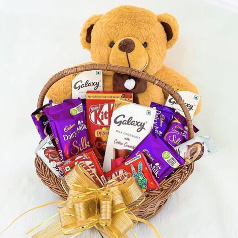 Womens Day Gift Ideas, Birthday Eve, Anniversary Gift For Friends, Online Birthday Gifts, Hamper Gift Basket, Surprise Birthday Gifts, Friend Anniversary, Chocolate Hampers, 1 Year Anniversary Gifts