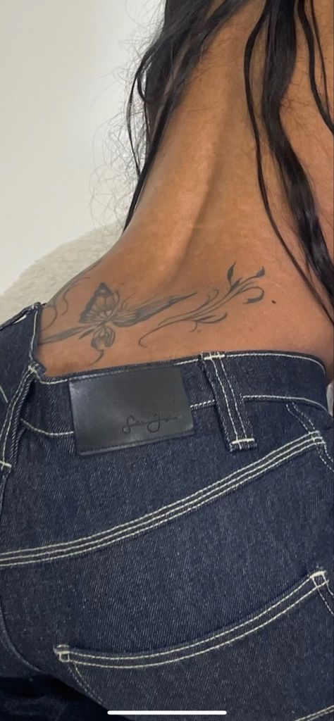 Back Tattoo Of Woman, Lower Back Tattoo Ideas For Women, Lower Back Tattoo Black Women, Mini Hip Tattoos Women, Big Lower Back Tattoos For Women, Lower Back Name Tattoos, Tattoo On Booties, Tattoos In The Middle Of Chest Women, Tramp Tattoos Lower Backs