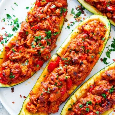 Italian Zucchini Boats, Paleo Zucchini Recipes, Paleo Vegetable Recipes, Quick Paleo Meals, 4 Week Gut Protocol, Whole 30 Foods, Paleo Pork Recipes, Dinner Mediterranean, Easy Paleo Dinner Recipes