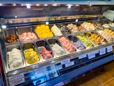 Gelato Display, Gelato Aesthetic, Best Ice Cream Flavors, Boba Smoothie, Cafe Ice Cream, Es Cream, Gelato Flavors, Mochi Ice, Ice Cream For Breakfast