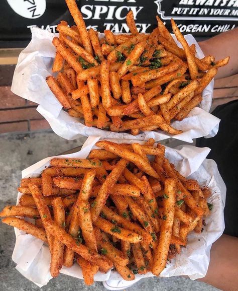 BELLY BOMBZ TRUCK + KITCHEN on Instagram: “CAN’T GO WRONG WITH DOUBLE BOMB DUST FRIES!🔥😎 #fries #BellyBombz _________ 📍6717 Comstock Ave, Whittier, CA 90601 📍11824 Artesia Blvd,…” French Fries Aesthetic, Spicy French Fries, Fries Aesthetic, Spicy Fries, Yummy Fries, Food Goals, Food Obsession, Interesting Food Recipes, French Fries