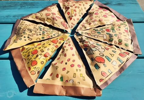 Oldenburg Pizza Sculpture – Yount's Young Artists Kindergarten Sculpture, Art Therapy Directives, Elementary Art Rooms, Pizza Art, Claes Oldenburg, 3rd Grade Art, Jr Art, Sculpture Projects, Elementary Art Projects