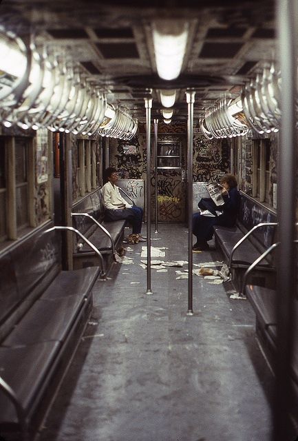 Abandoned Subway Train, Subway Train Interior Aesthetic, Train Inside Photography, Subway Interior Train, Ny Subway Aesthetic, Metro Train Aesthetic, Subway Train Interior, Inside Of Train, Subway Seats